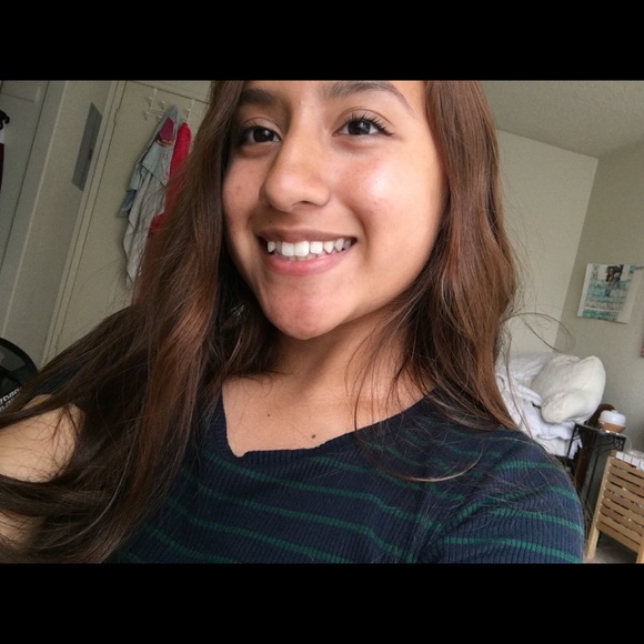 Meet your Posher, Mariaelena - Picture 1 of 1